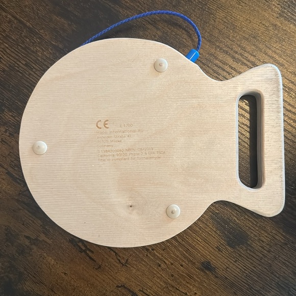 Hape magnetic ball maze fish shape - Picture 3 of 4